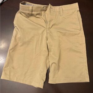 Under Armour boya golf shorts